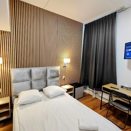 Hotel Holland Lodge Утрехт Екстериор снимка