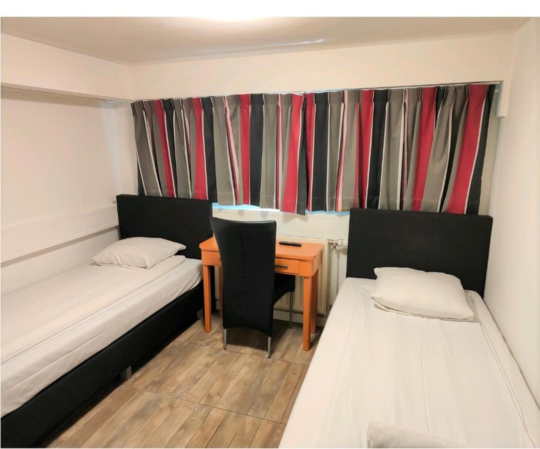 Hotel Holland Lodge Утрехт Екстериор снимка