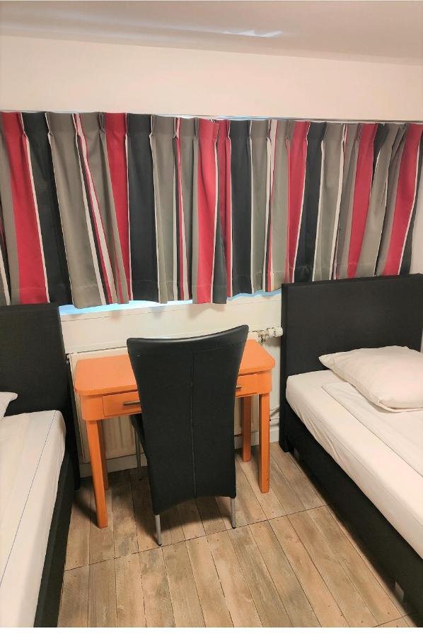 Hotel Holland Lodge Утрехт Екстериор снимка