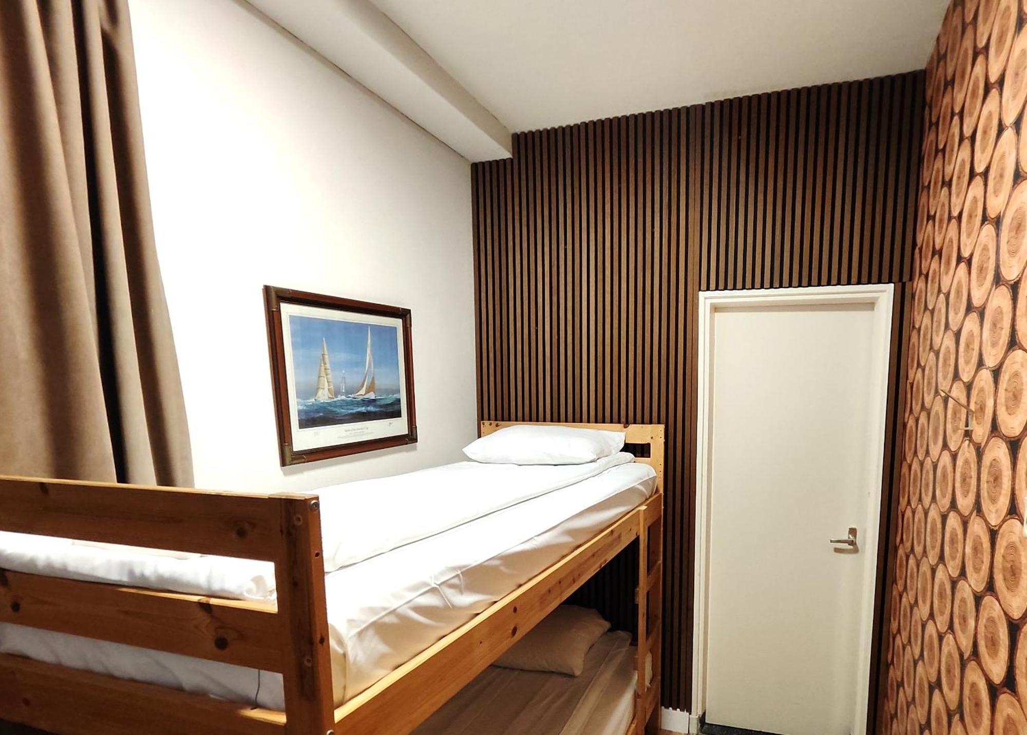 Hotel Holland Lodge Утрехт Екстериор снимка