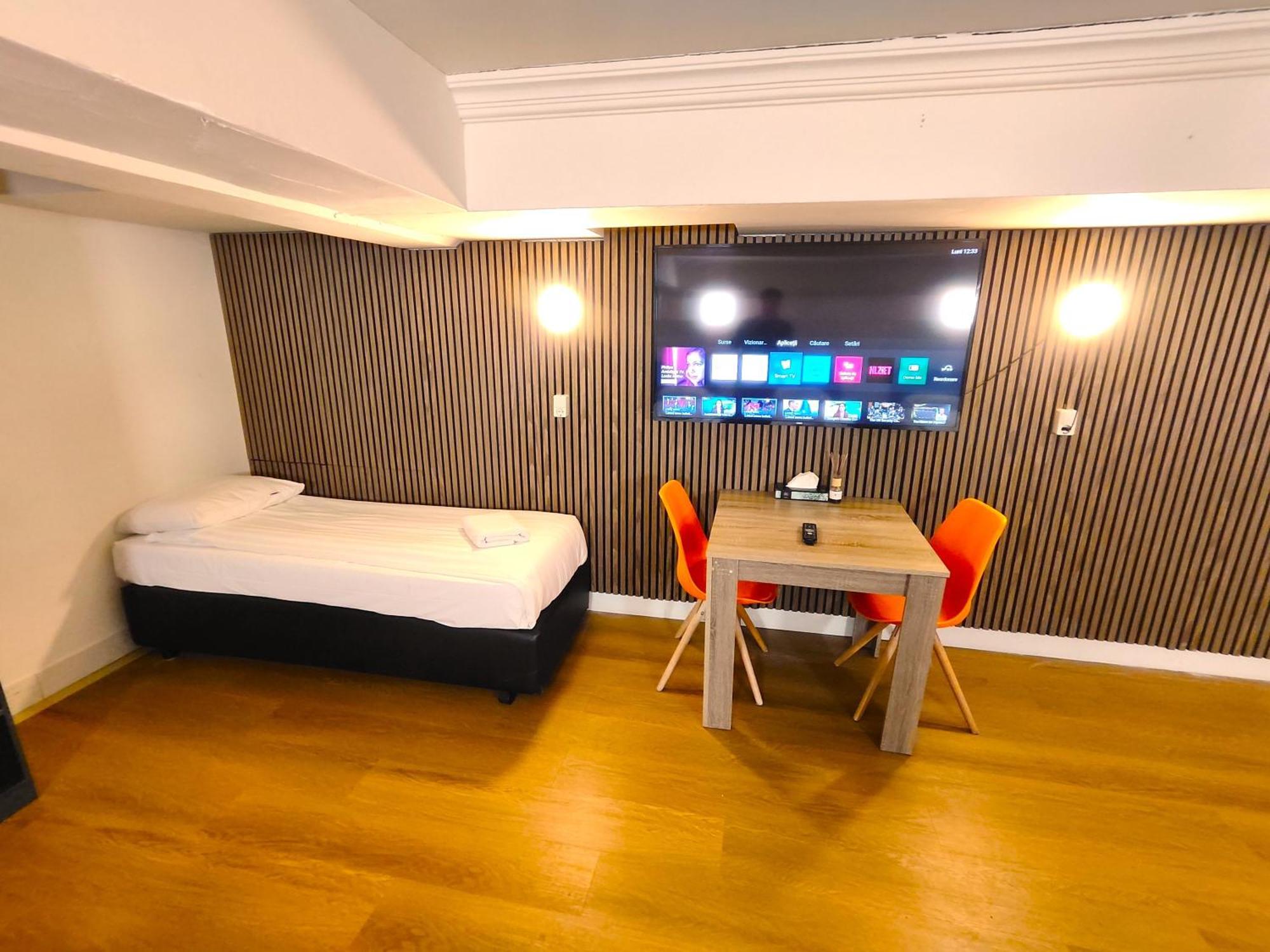 Hotel Holland Lodge Утрехт Екстериор снимка