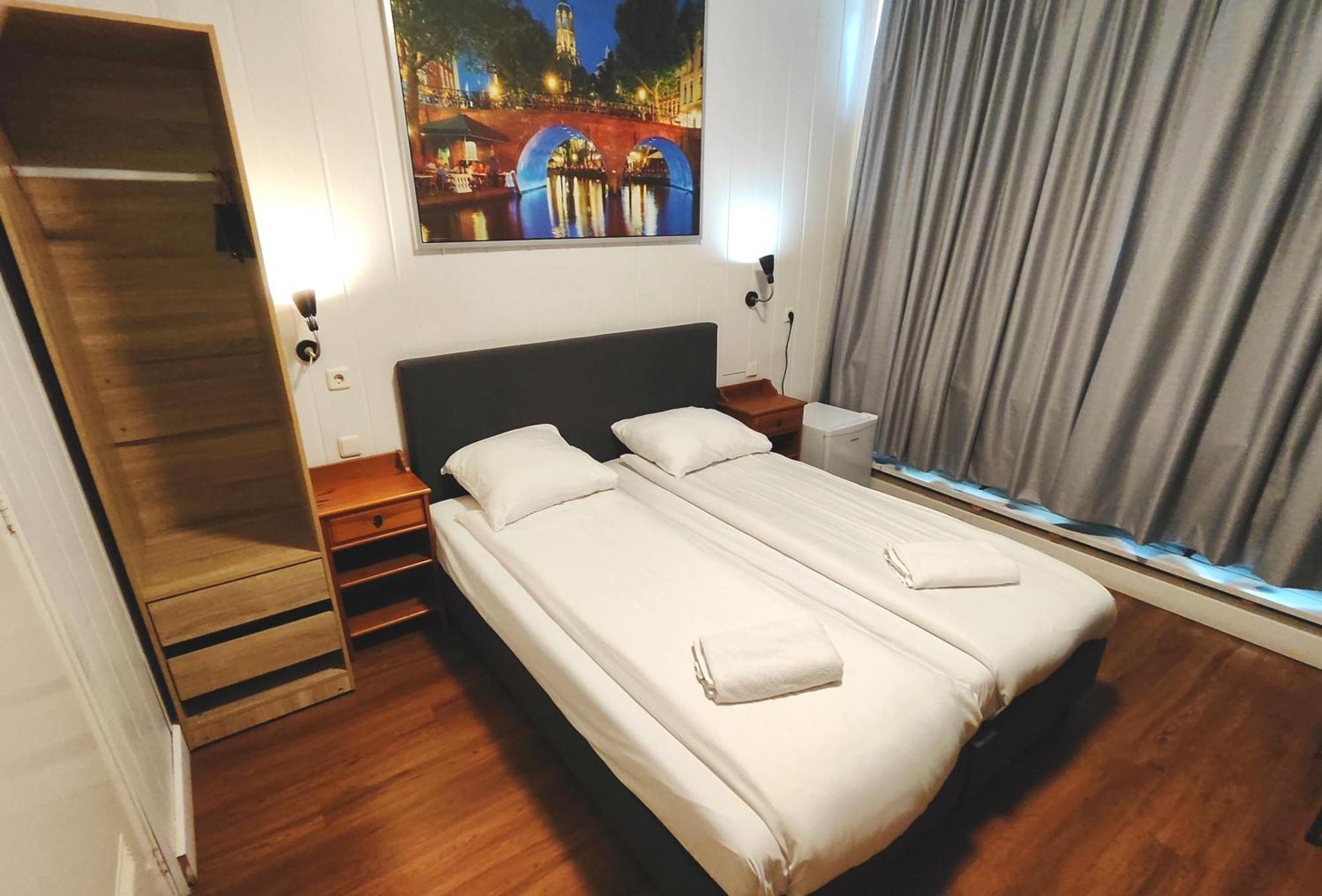 Hotel Holland Lodge Утрехт Екстериор снимка