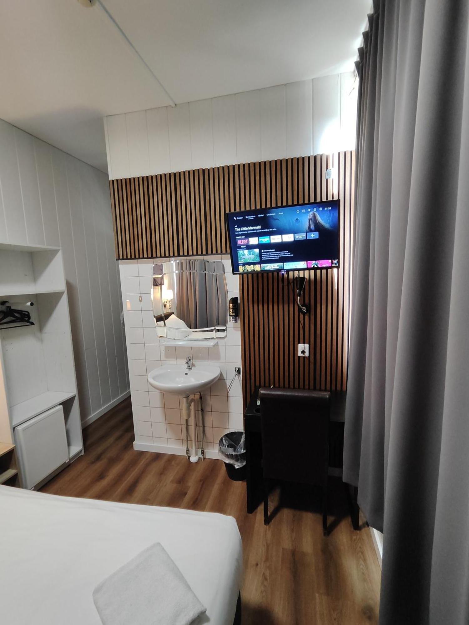 Hotel Holland Lodge Утрехт Екстериор снимка