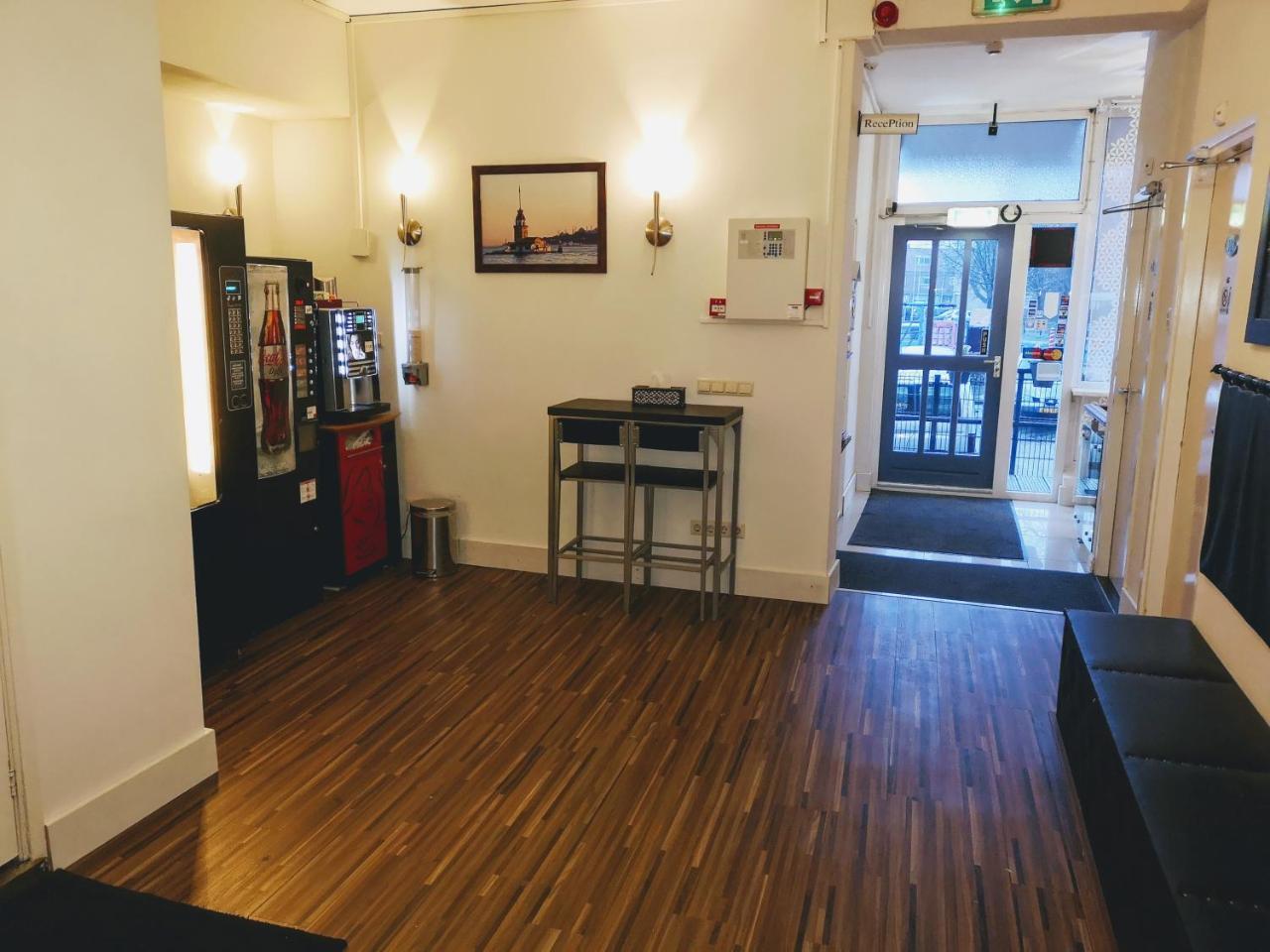 Hotel Holland Lodge Утрехт Екстериор снимка