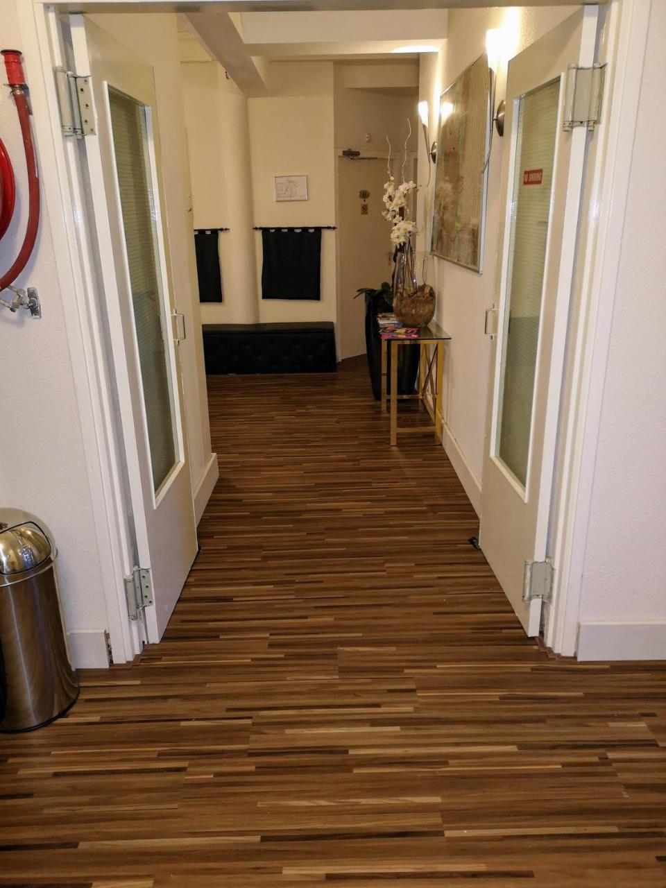 Hotel Holland Lodge Утрехт Екстериор снимка