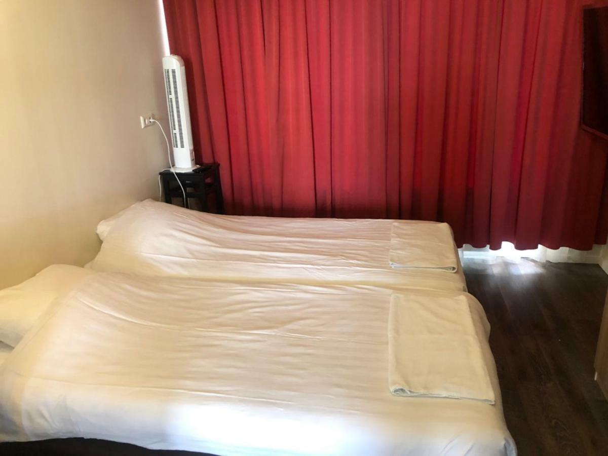 Hotel Holland Lodge Утрехт Екстериор снимка